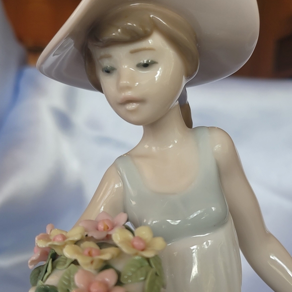 Lladro Porcelain Figurine with Floral Basket
